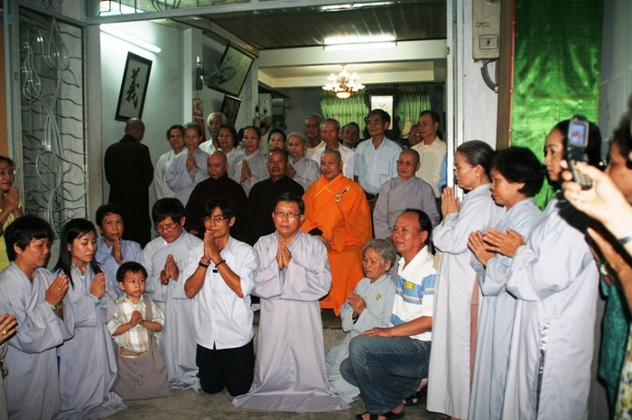 HÃY TRÂN QUÝ NHỮNG NGƯỜI BẠN TỐT ĐÃ TỪNG GIÚP ĐỠ TA.