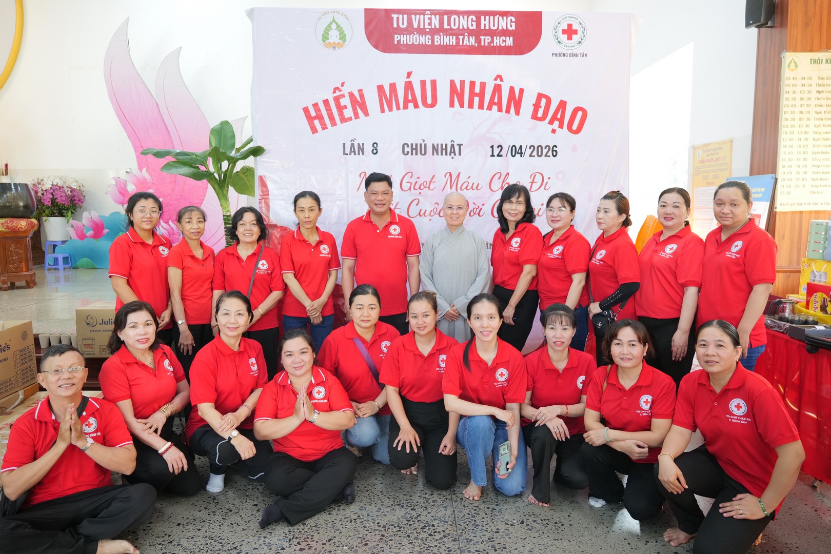 Gần 200 Người Tham Gia Hiến Máu Nhân Đạo Tại Tu Viện Long Hưng